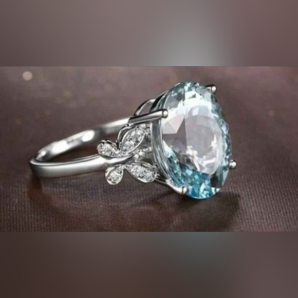 Gorgeous silver plated large Topaz blue butterfly ring 6 - Picture 4 of 5